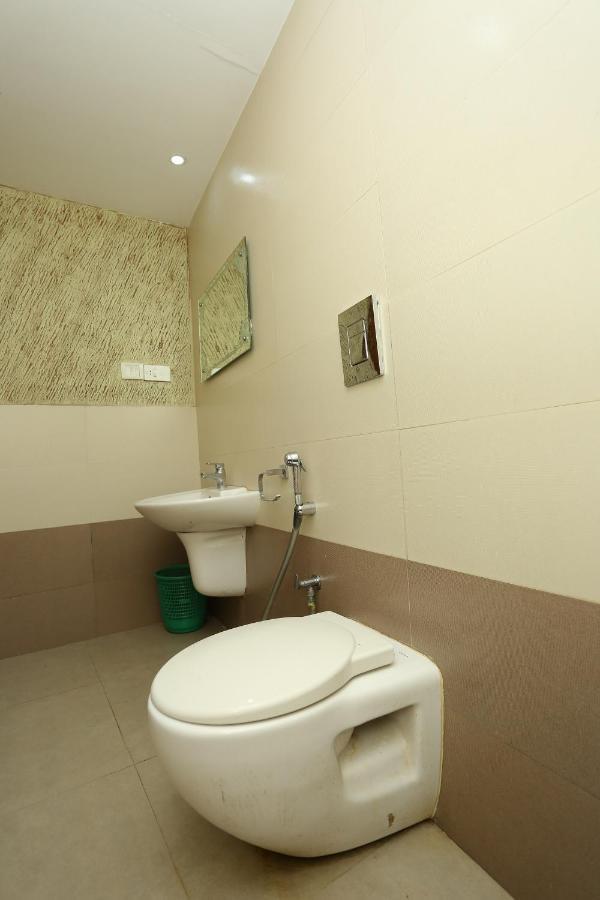 Hotel Innate Inn Alwaye Esterno foto